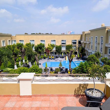 Plaza Camelinas Hotel Querétaro Exterior foto